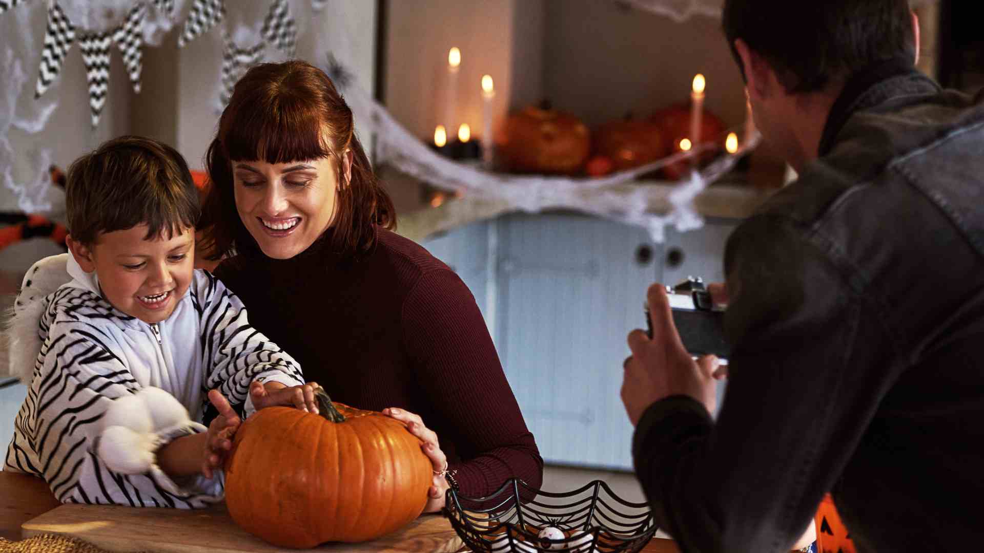 How Should Co-Parents Handle Halloween Photos?
