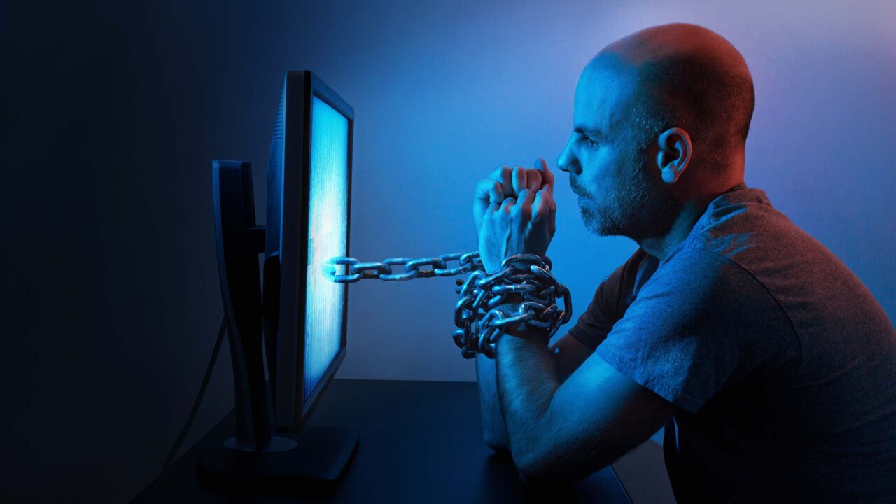 How porn addiction affects marriage and causes divorce